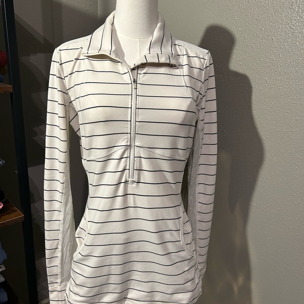 Women’s Lululemon Star Runner Pullover Size 10